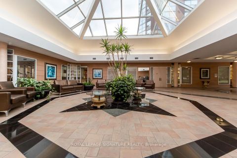 Photo 1 at 1506 - 7 Concorde Place, Don Mills, Toronto