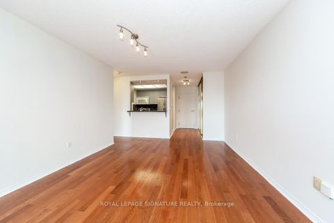 Photo 17 at 1506 - 7 Concorde Place, Don Mills, Toronto