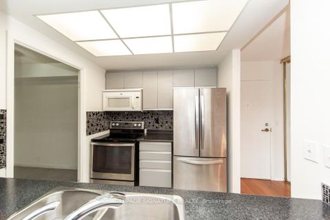 Photo 18 at 1506 - 7 Concorde Place, Don Mills, Toronto