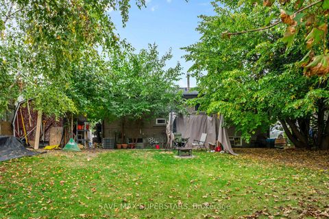 Photo 28 at DUPLEX - 35 BERNICK Drive, Grove East, Barrie