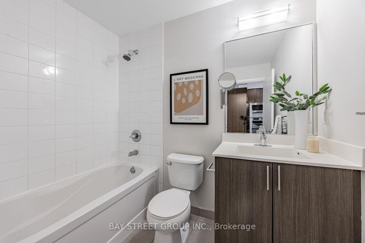 Photo 4 at 413 - 17 Kenaston Gardens, Bayview Village, Toronto Photo 4 at 413 - 17 Kenaston Gardens, Bayview Village, Toronto