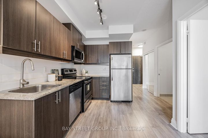 Photo 8 at 413 - 17 Kenaston Gardens, Bayview Village, Toronto