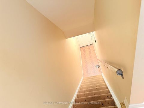Photo 3 at 716 - 42 Western Battery Road, Niagara, Toronto