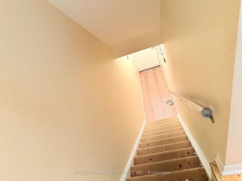 Photo 4 at 716 - 42 Western Battery Road, Niagara, Toronto
