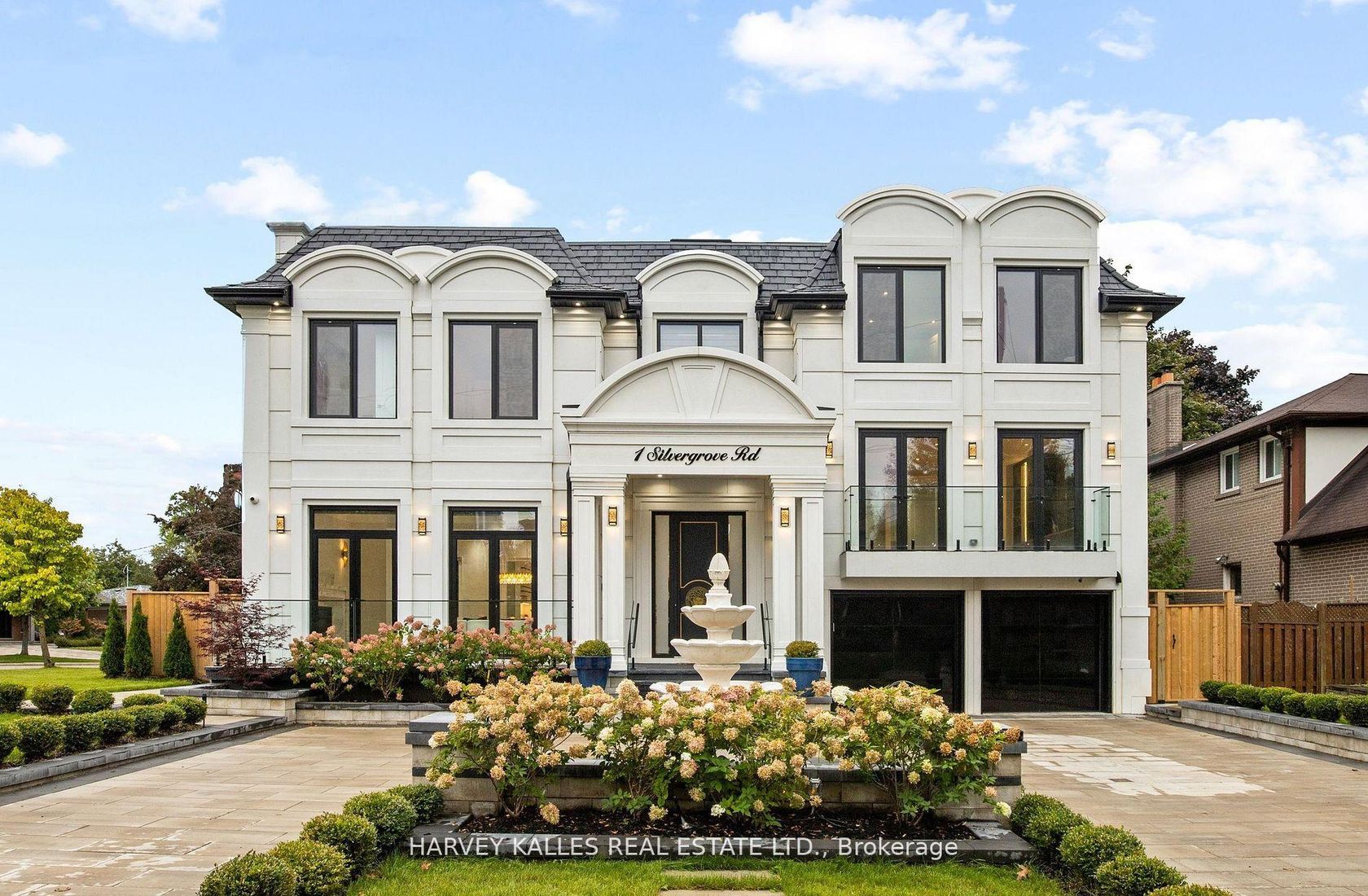 1 Silvergrove Road, Windfields, Toronto 