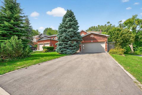 Photo 1 at 26 Peck Street, Painswick North, Barrie Photo 1 at 26 Peck Street, Painswick North, Barrie