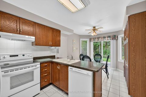 Photo 13 at 26 Peck Street, Painswick North, Barrie