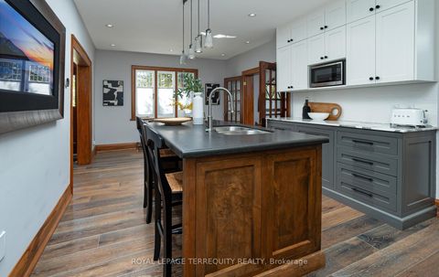 Photo 10 at 59 Baby Point Road, Lambton Baby Point, Toronto
