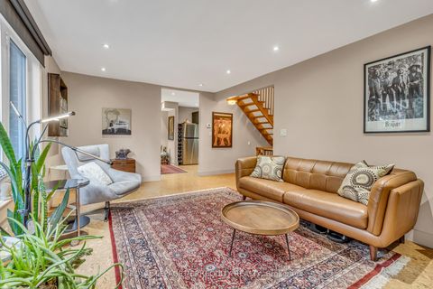 Photo 6 at 61 Parkchester Road, Amesbury, Toronto Photo 6 at 61 Parkchester Road, Amesbury, Toronto
