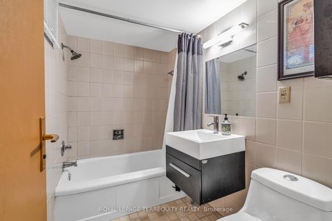 Photo 27 at 61 Parkchester Road, Amesbury, Toronto Photo 27 at 61 Parkchester Road, Amesbury, Toronto