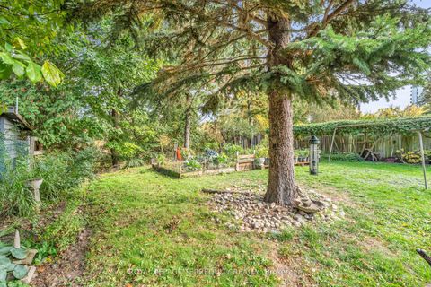 Photo 34 at 61 Parkchester Road, Amesbury, Toronto Photo 34 at 61 Parkchester Road, Amesbury, Toronto