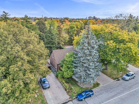 Photo 35 at 61 Parkchester Road, Amesbury, Toronto Photo 35 at 61 Parkchester Road, Amesbury, Toronto