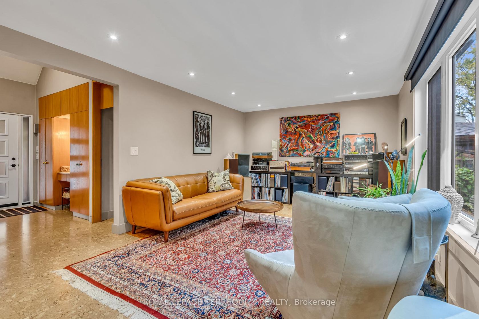 Photo 5 at 61 Parkchester Road, Amesbury, Toronto Photo 5 at 61 Parkchester Road, Amesbury, Toronto