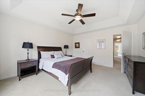 Photo 11 at 76 Mary Ellen Baker Crescent, Patterson, Vaughan