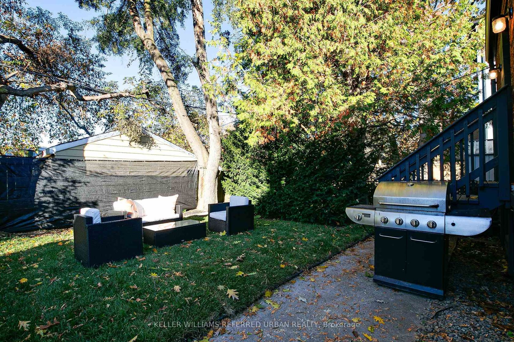 Photo 4 at 106 Leyton Avenue, Oakridge, Toronto Photo 4 at 106 Leyton Avenue, Oakridge, Toronto