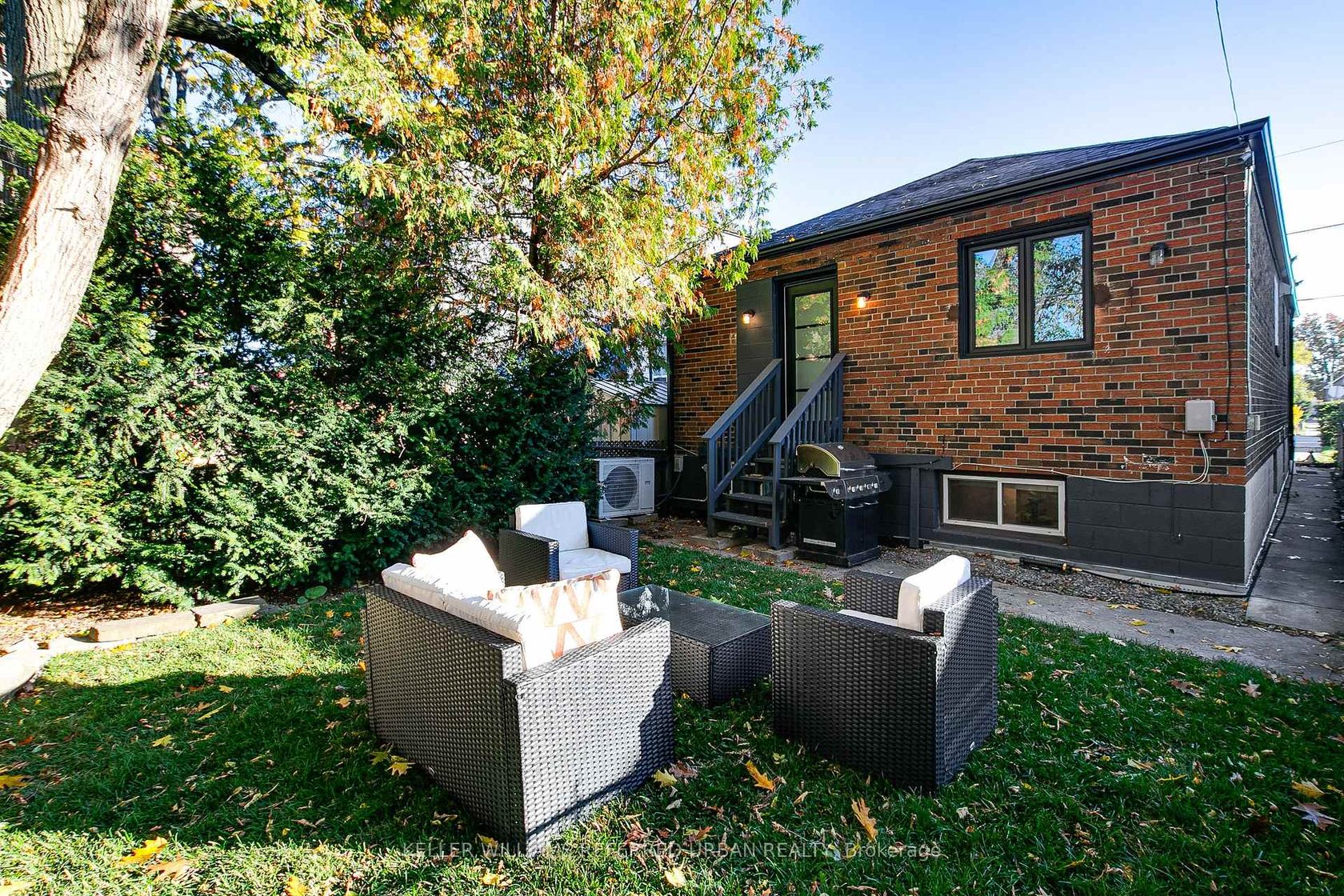 Photo 5 at 106 Leyton Avenue, Oakridge, Toronto Photo 5 at 106 Leyton Avenue, Oakridge, Toronto