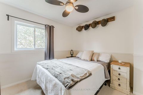 Photo 7 at 41 Penton Drive, Sunnidale, Barrie