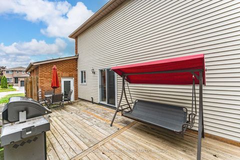 Photo 12 at 41 Penton Drive, Sunnidale, Barrie