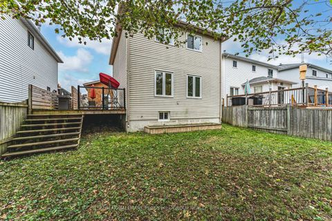 Photo 13 at 41 Penton Drive, Sunnidale, Barrie Photo 13 at 41 Penton Drive, Sunnidale, Barrie