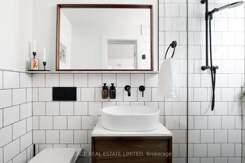 Photo 13 at 18 Palmerston Avenue, Bellwoods, Toronto