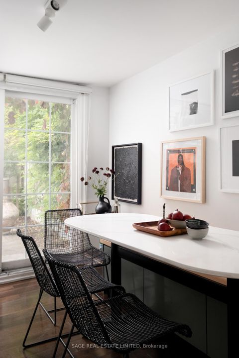 Photo 16 at 18 Palmerston Avenue, Bellwoods, Toronto