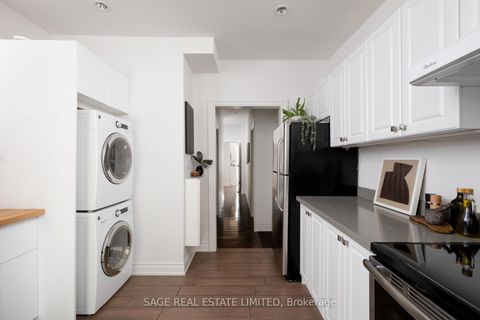 Photo 23 at 18 Palmerston Avenue, Bellwoods, Toronto
