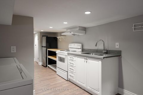 Photo 34 at 18 Palmerston Avenue, Bellwoods, Toronto