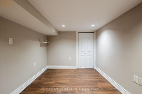 Photo 39 at 18 Palmerston Avenue, Bellwoods, Toronto