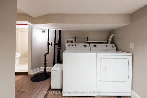 Photo 44 at 18 Palmerston Avenue, Bellwoods, Toronto