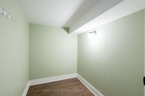 Photo 46 at 18 Palmerston Avenue, Bellwoods, Toronto