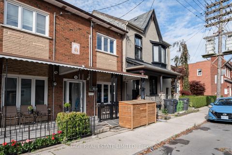 Photo 49 at 18 Palmerston Avenue, Bellwoods, Toronto