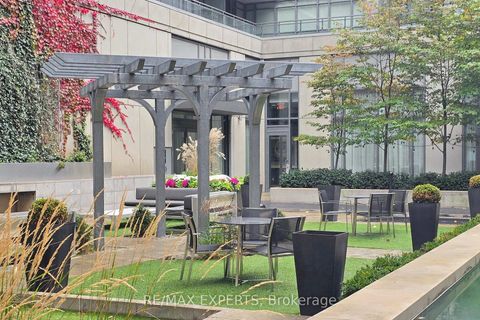 Photo 3 at 1013 - 775 King Street W, Niagara, Toronto