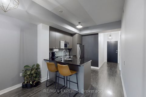 Photo 17 at 1013 - 775 King Street W, Niagara, Toronto