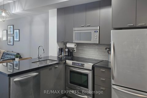 Photo 18 at 1013 - 775 King Street W, Niagara, Toronto