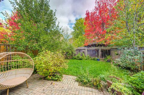 Photo 4 at 186 Solway Avenue, Maple, Vaughan