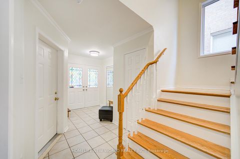 Photo 10 at 186 Solway Avenue, Maple, Vaughan