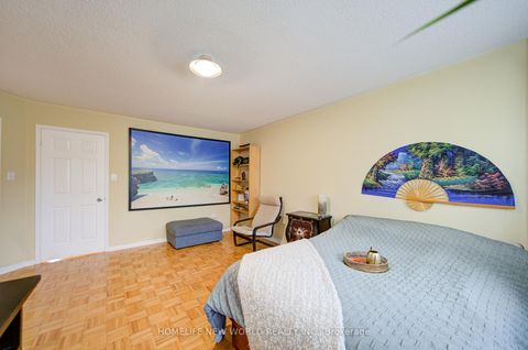 Photo 15 at 186 Solway Avenue, Maple, Vaughan