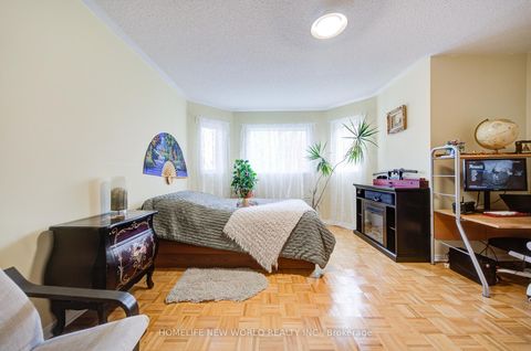 Photo 16 at 186 Solway Avenue, Maple, Vaughan Photo 16 at 186 Solway Avenue, Maple, Vaughan