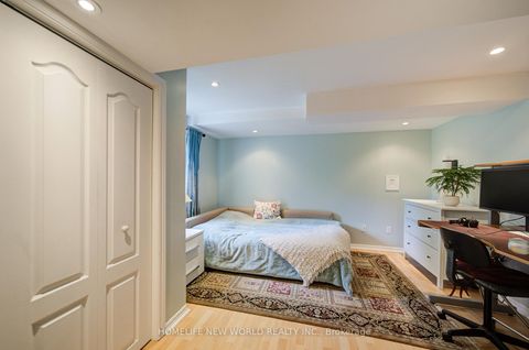 Photo 31 at 186 Solway Avenue, Maple, Vaughan