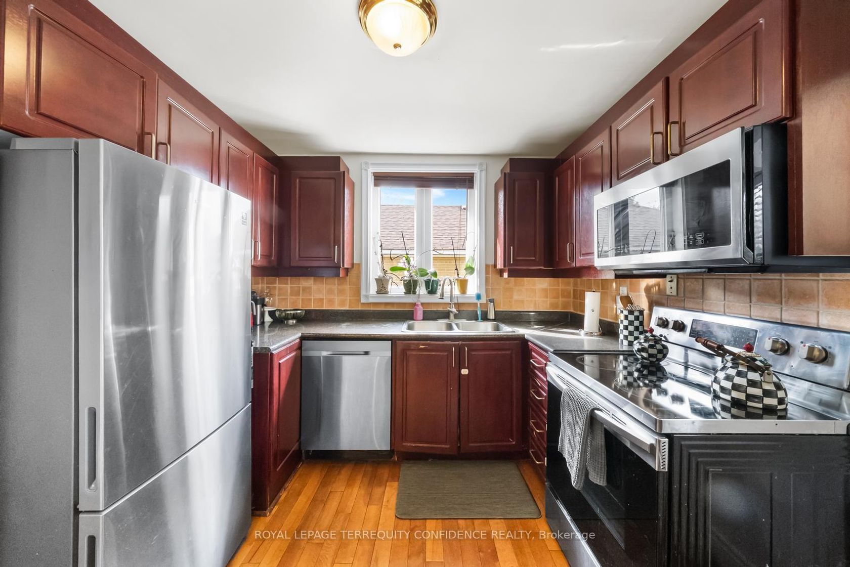 Photo 5 at 69 Nipigon Avenue, Newtonbrook East, Toronto Photo 5 at 69 Nipigon Avenue, Newtonbrook East, Toronto