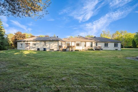 Photo 47 at 8 Ridgewood Drive, Rural Richmond Hill, Richmond Hill