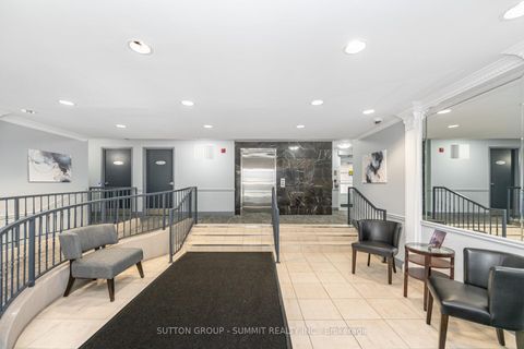 Photo 2 at 207 - 2300 Parkhaven Boulevard, RO River Oaks, Oakville