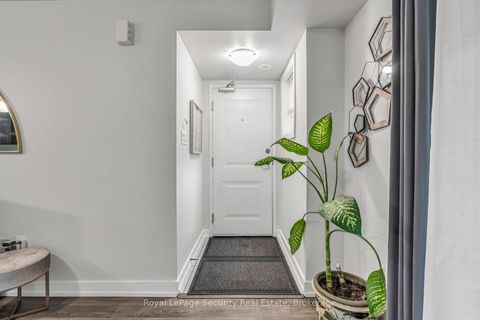 Photo 8 at 141 - 80 Parrotta Drive, Pelmo Park W5, Toronto