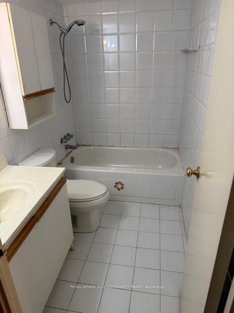 Photo 16 at 206 - 5 Frith Road, Jane Heights, Toronto
