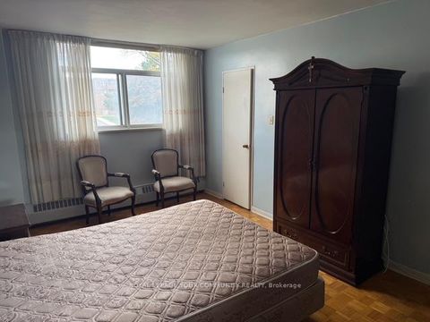 Photo 20 at 206 - 5 Frith Road, Jane Heights, Toronto