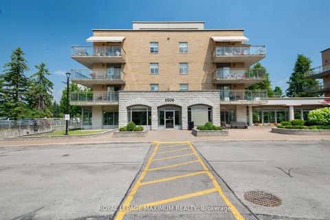 Photo 2 at 408 - 2506 Rutherford Road, Maple, Vaughan