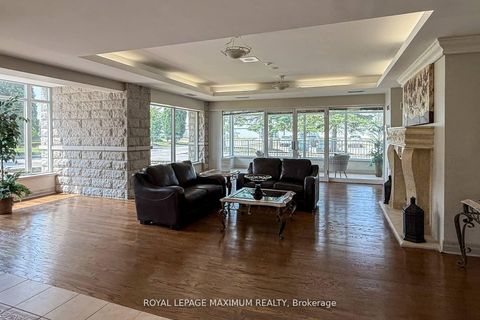 Photo 4 at 408 - 2506 Rutherford Road, Maple, Vaughan