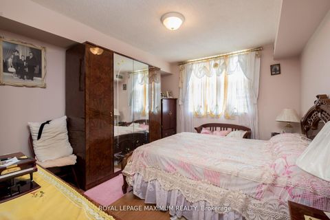 Photo 14 at 408 - 2506 Rutherford Road, Maple, Vaughan