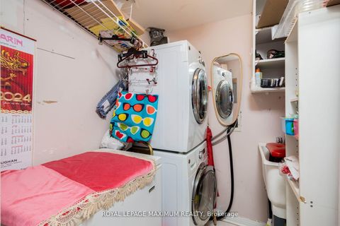 Photo 19 at 408 - 2506 Rutherford Road, Maple, Vaughan