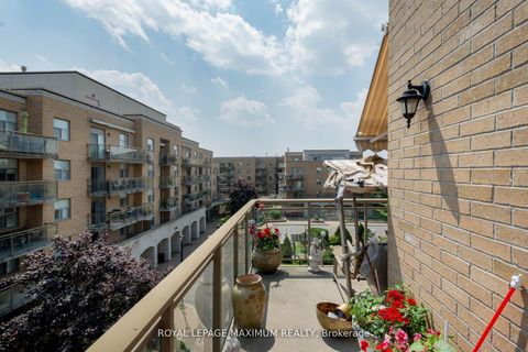 Photo 23 at 408 - 2506 Rutherford Road, Maple, Vaughan